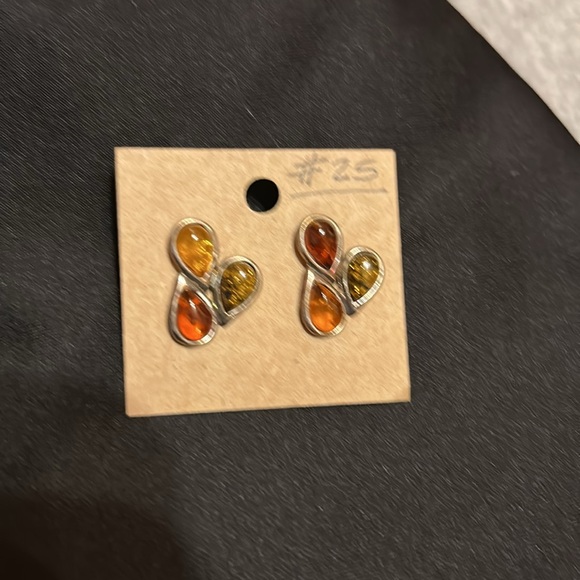 Vintage tricolors Amber stud sterling post earrings approximately 1 inch - Picture 6 of 6